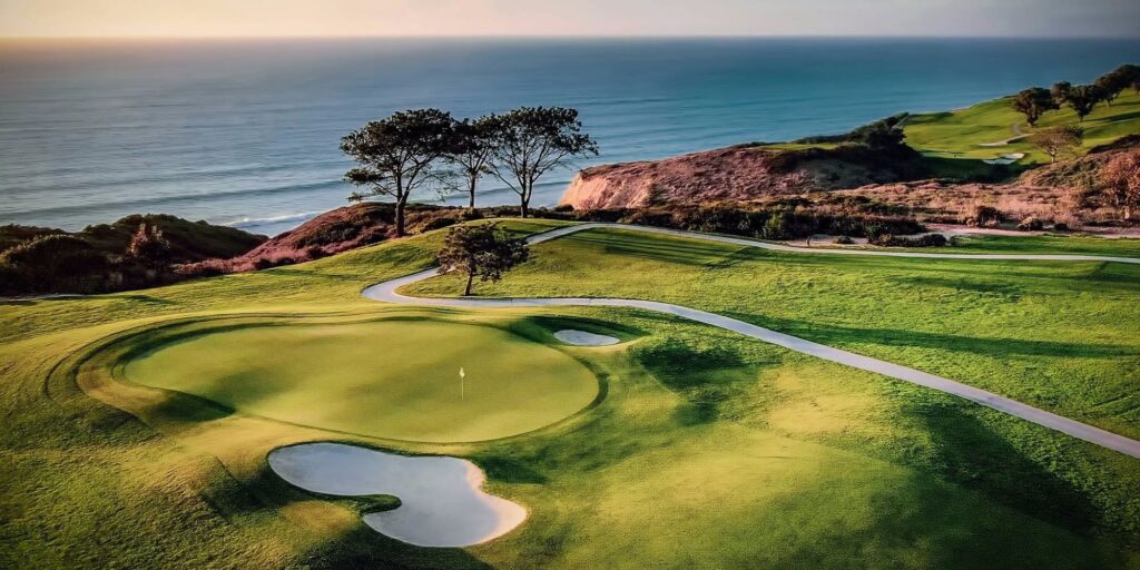 Tee The Lodge at Torrey Pines Golf