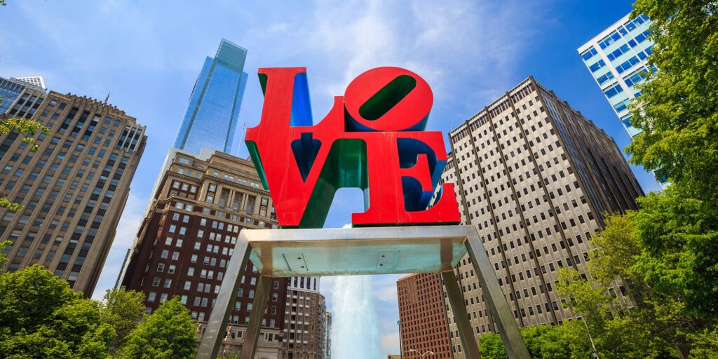 Train Philadelphia Love web