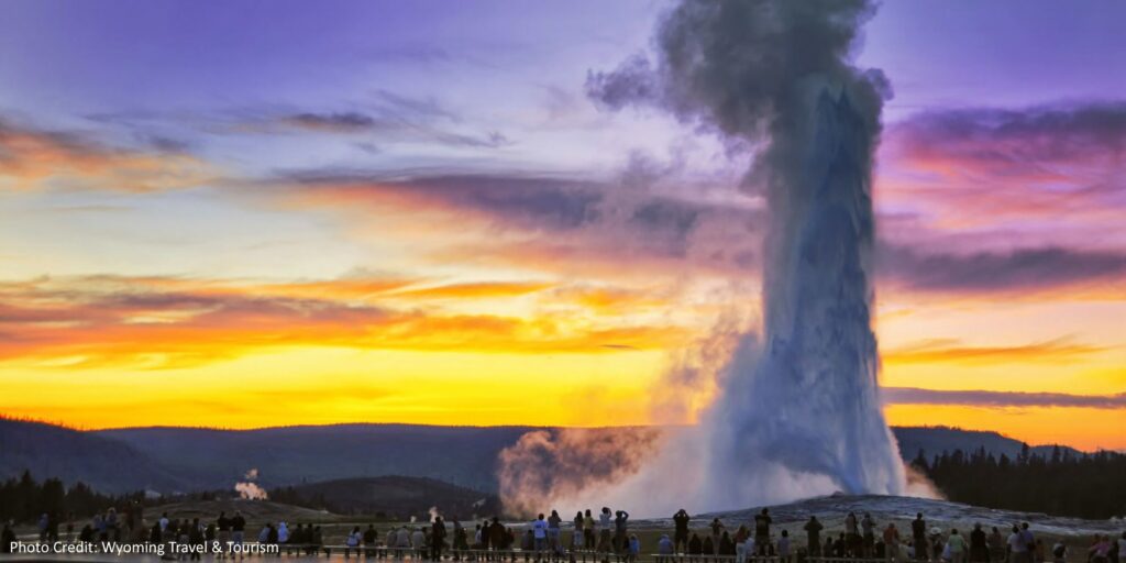 WY Yellowstone_Old_Faithful