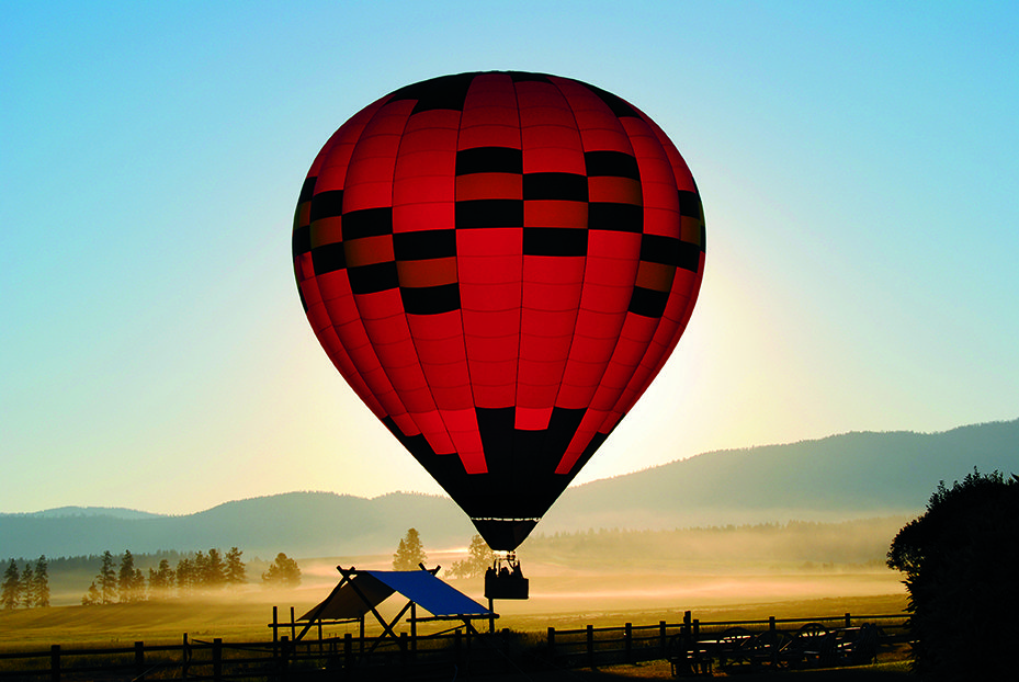 luchtballon boven Paws Up resort