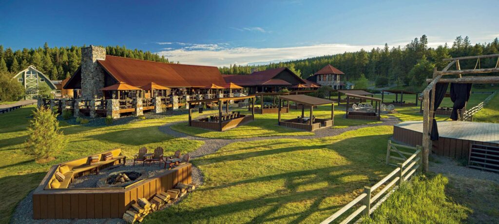 buitenkant Paws Up resort