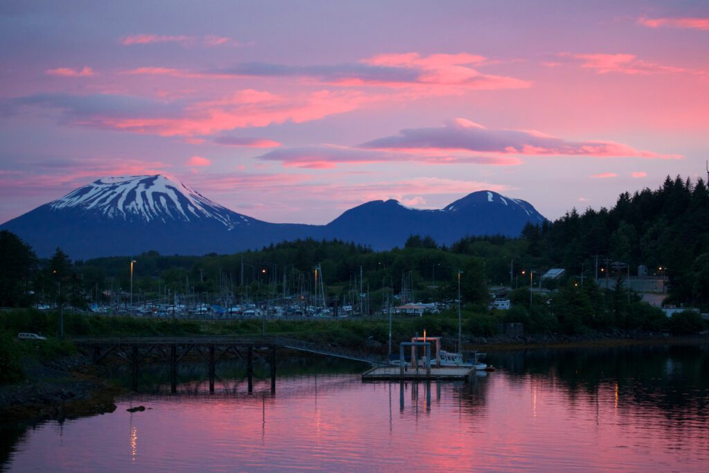 Zonsondergang over Sitka